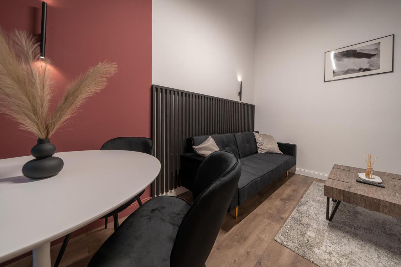 D37 - Dohany Street Urban Suite - Best Location By Bqa Boedapest Buitenkant foto